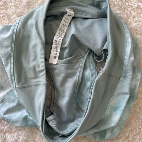 Lululemon Speed Up Low-Rise Lined Short 2.5" Size 4 - Picture 10 of 12